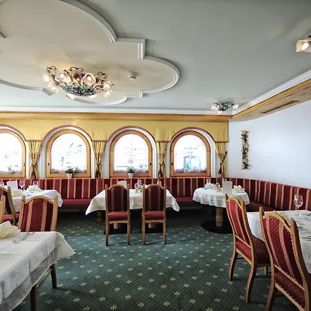 Отель Verwall 4*