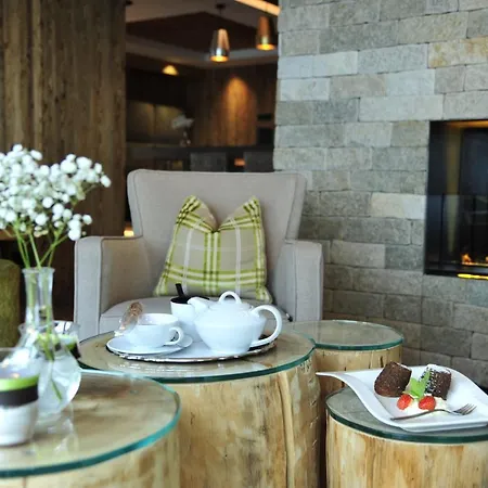 Отель Verwall 4*