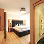 Ξενοδοχείο Verwall 4*